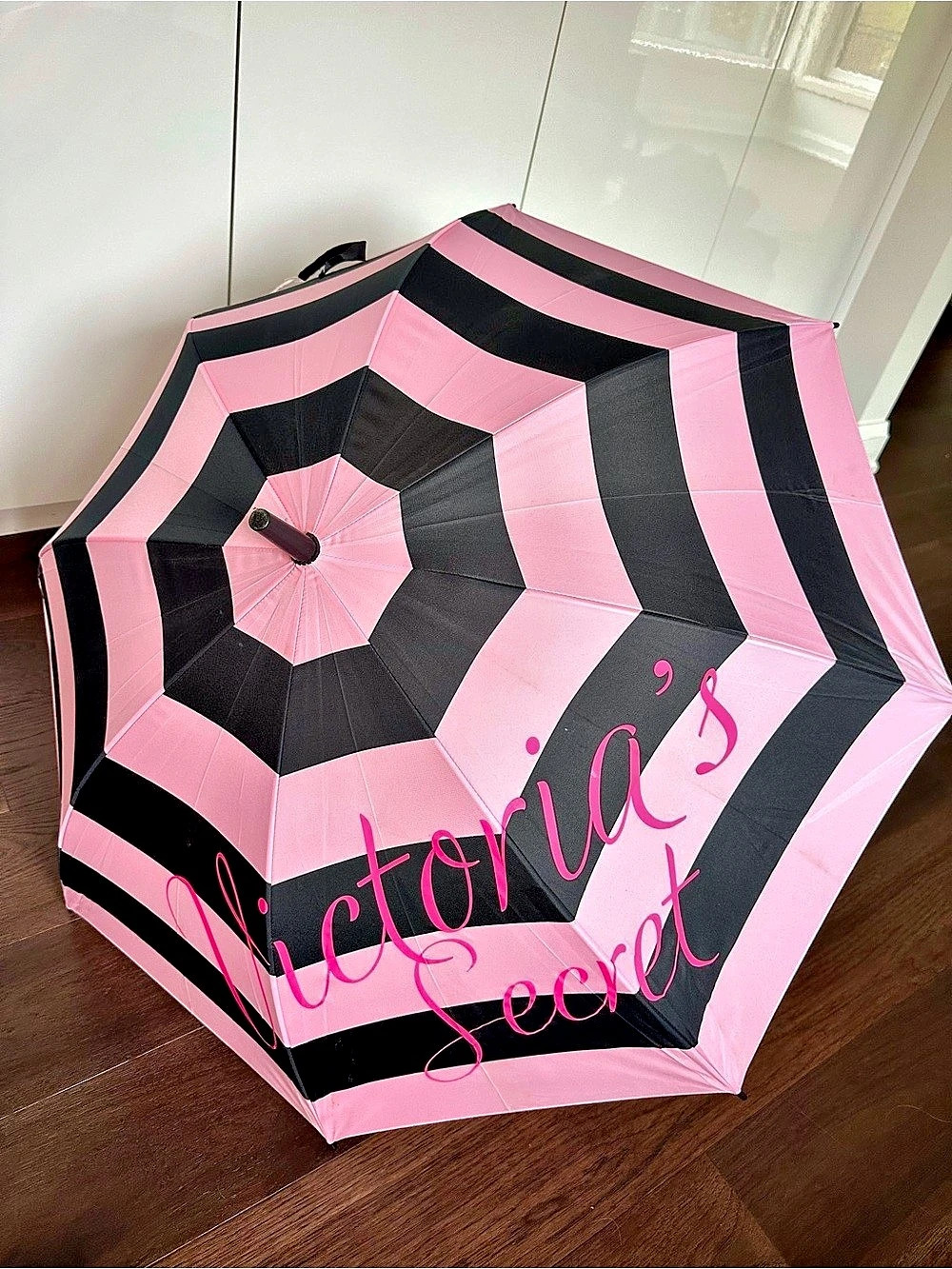 Victoria's Secret Pink and Black Umbrella NWT